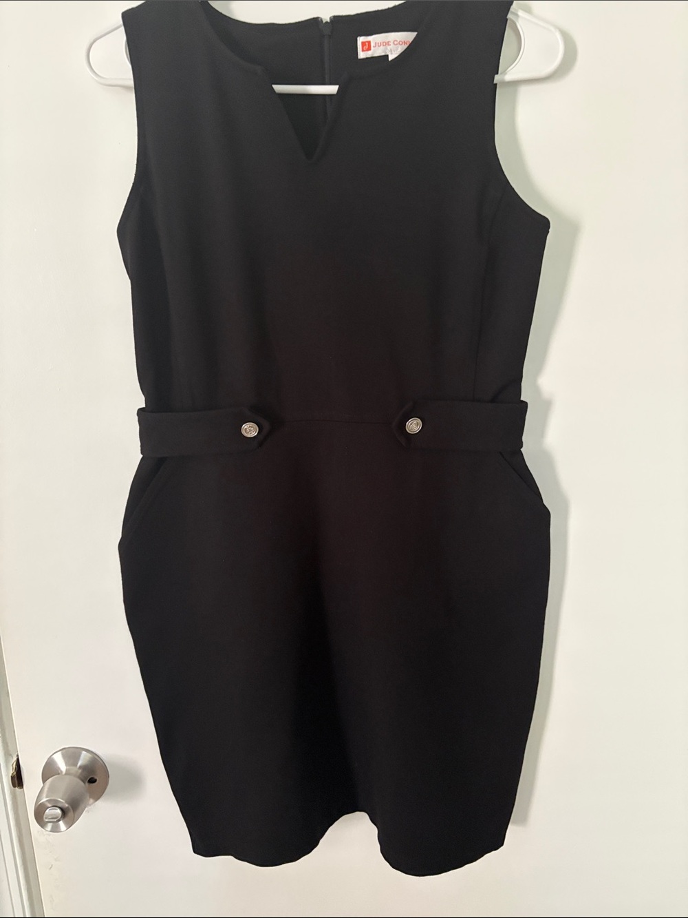Jude Connally Black Sleeveless Sheath Dress